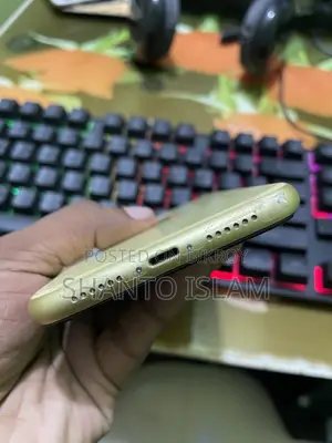 Apple iPhone 11 128 GB Yellow