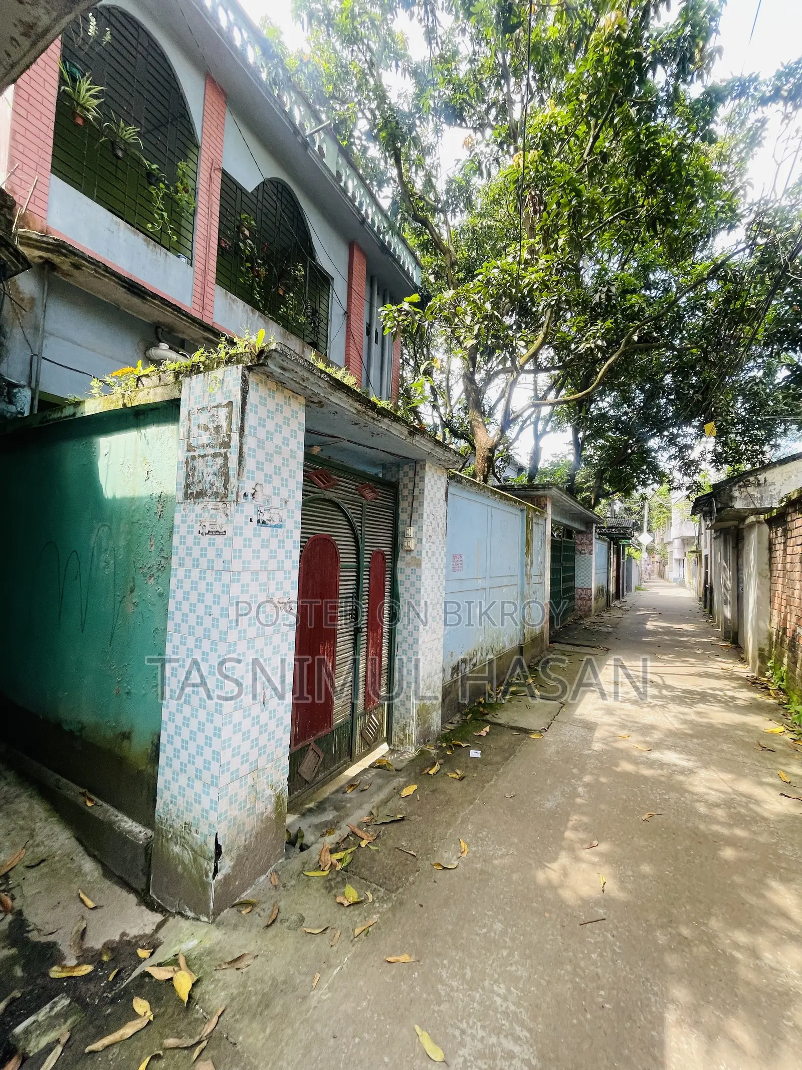 4 Decimal Land With a Two-Storey House for Sale