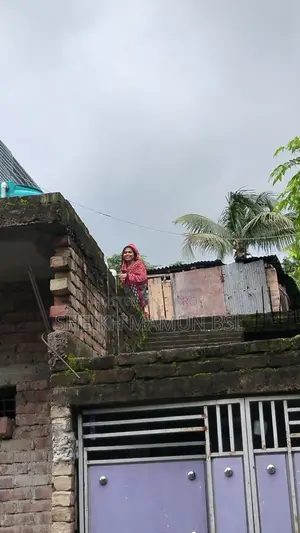১.৫ শতক রাস্তার পাশের বাড়ি সহ জমি বিক্রি হবে