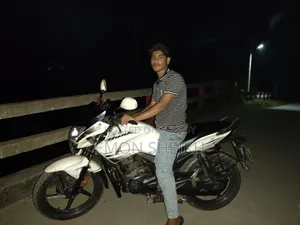 হিরো হাংক ১৫০ ২০১৮ সাদা