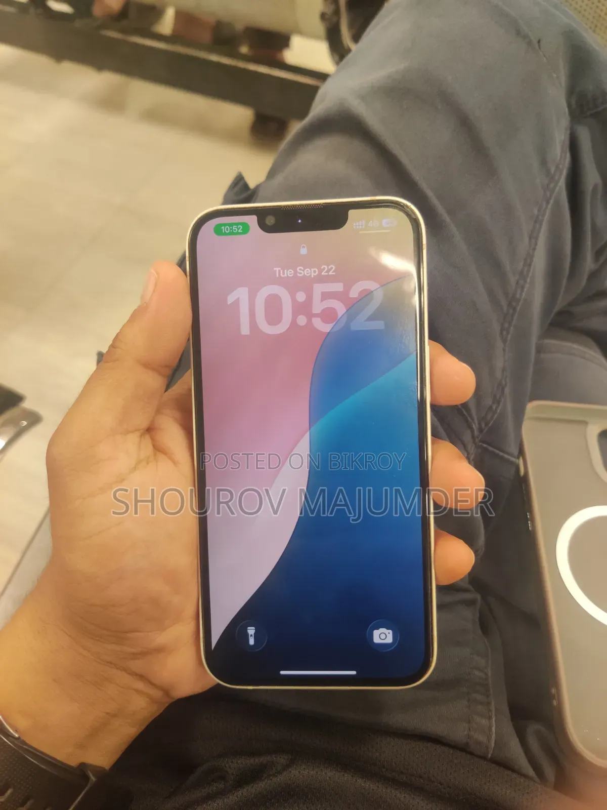 অ্যাপল আইফোন ১৩ ১২৮ জিবি হোয়াইট