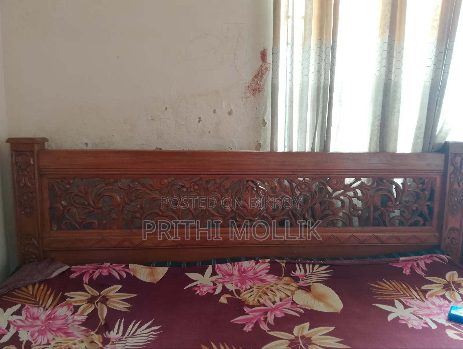 Teak wood queen size bed 6/7