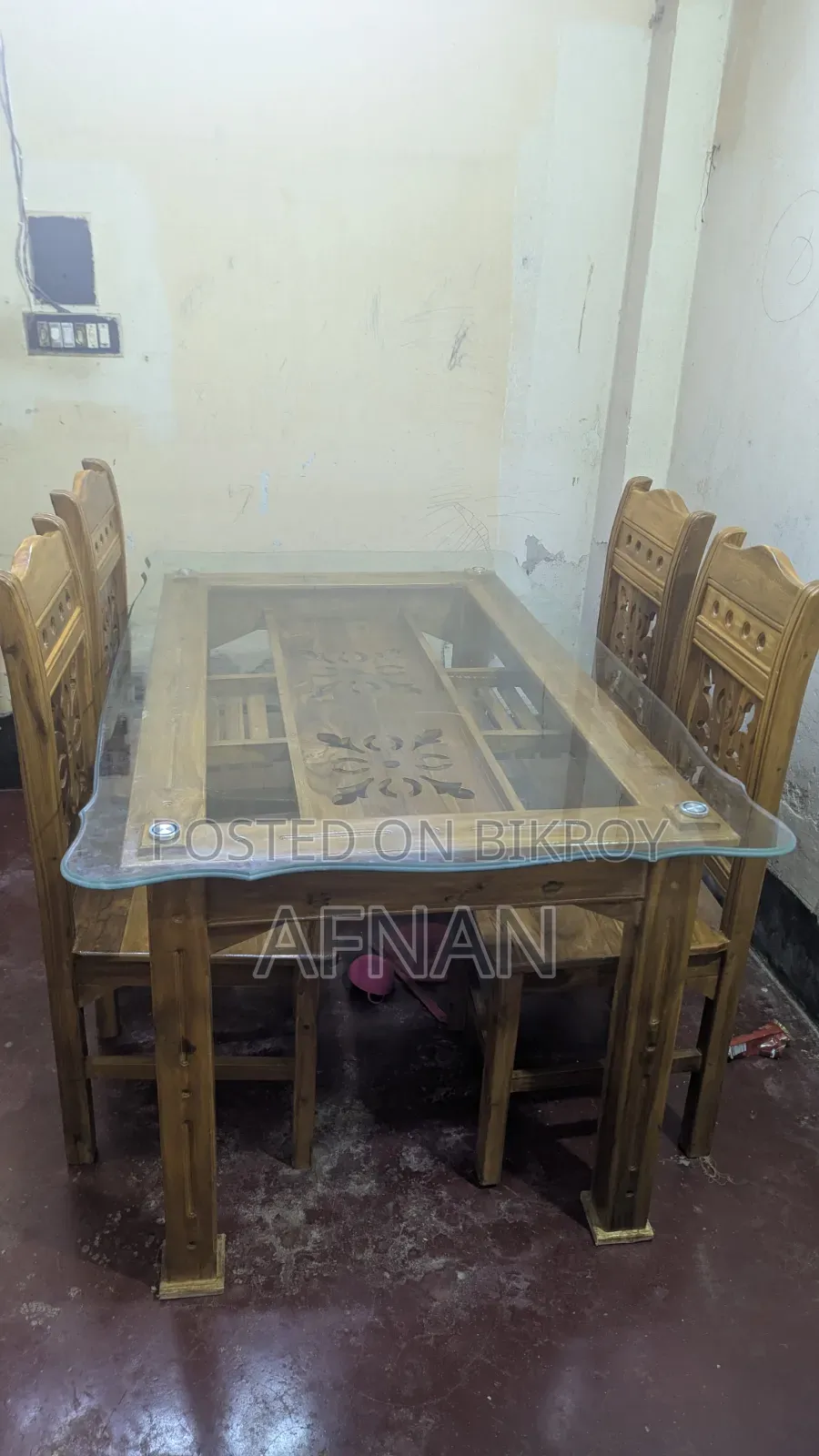 Chittagong Shagun Wood Used Dining Table for Sale
