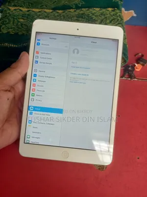 Apple iPad Wi-Fi 16 GB Silver