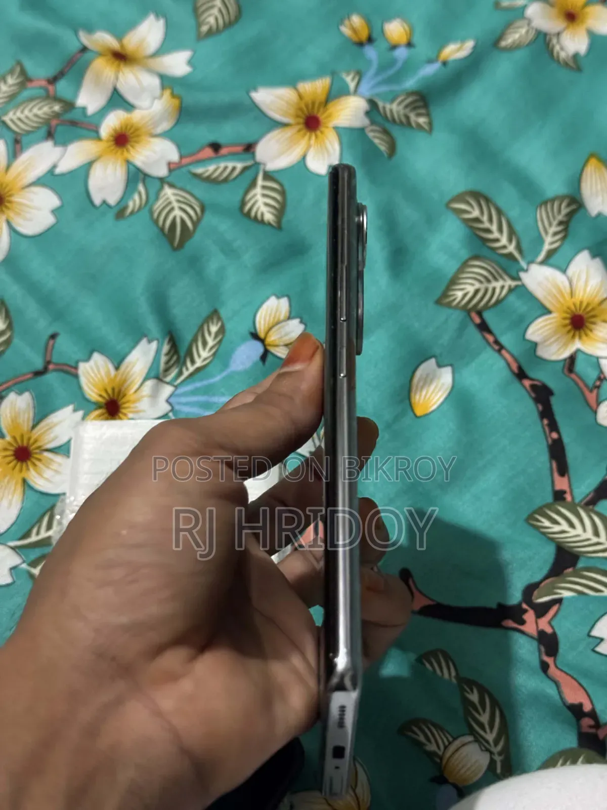 টেকনো পোভা কার্ভ ২৫৬ জিবি হোয়াইট