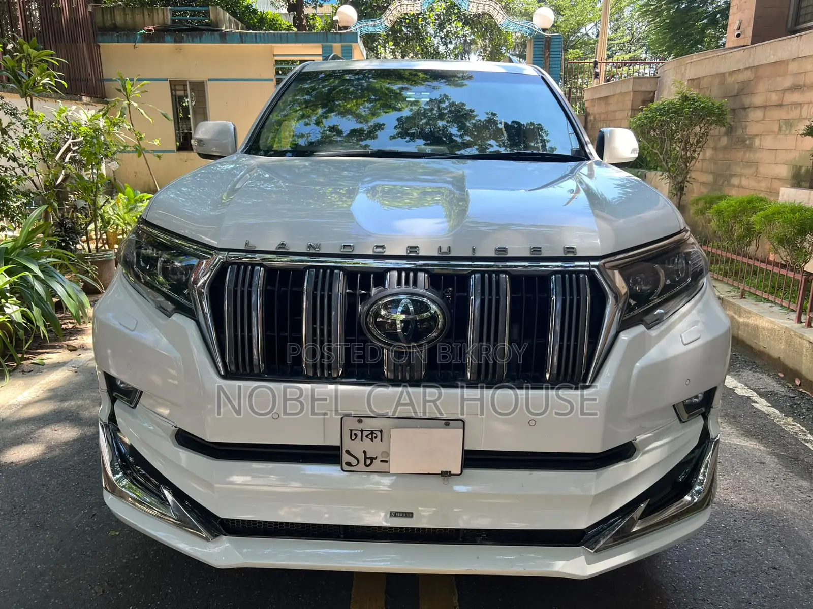 Toyota Land Cruiser Prado 2018 Pearl