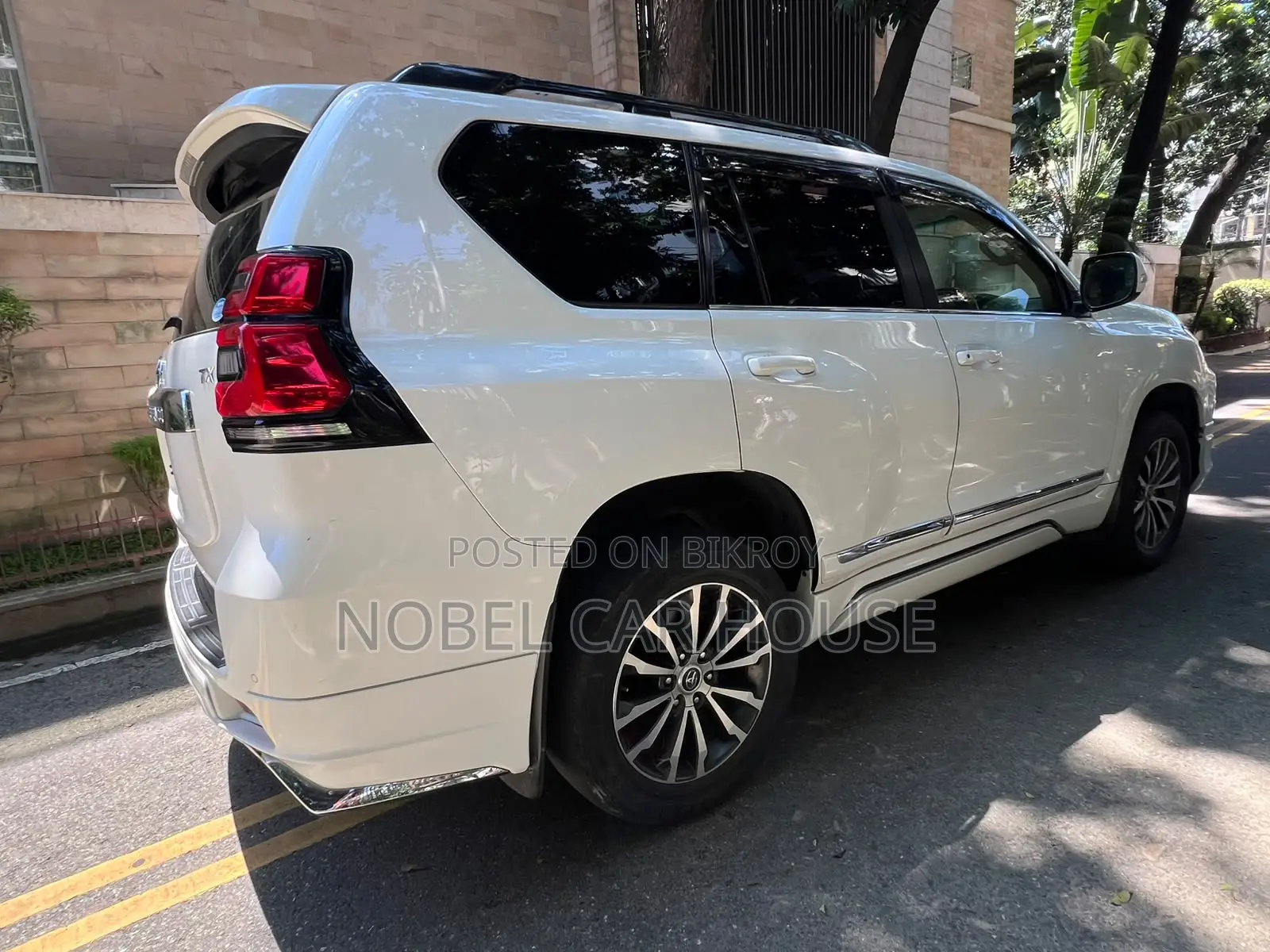 Toyota Land Cruiser Prado 2018 Pearl