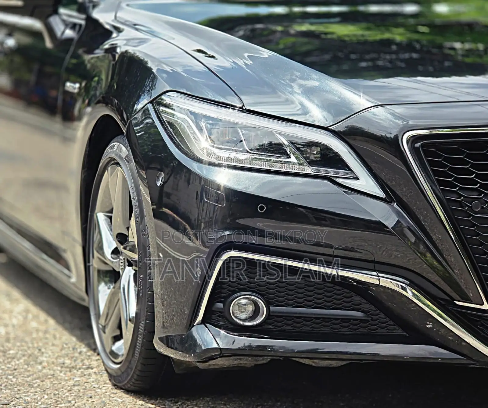 Toyota Crown 2018 Black
