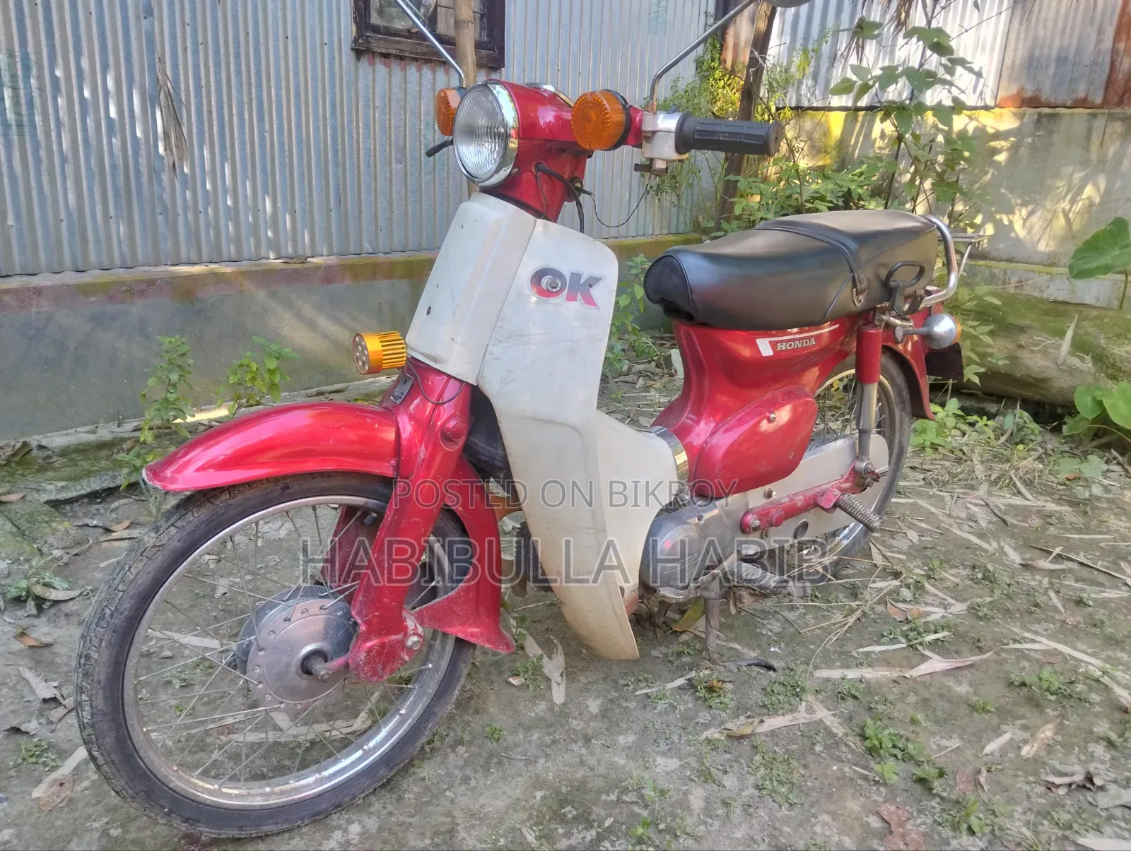 Honda 2000 Red