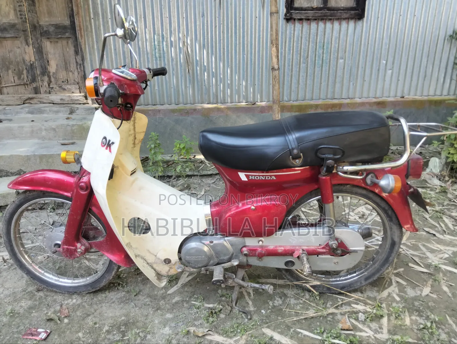 Honda 2000 Red