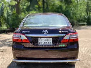 টয়োটা প্রিমিও ১.৫ এফডব্লিউডি ২০১১ মেরুন