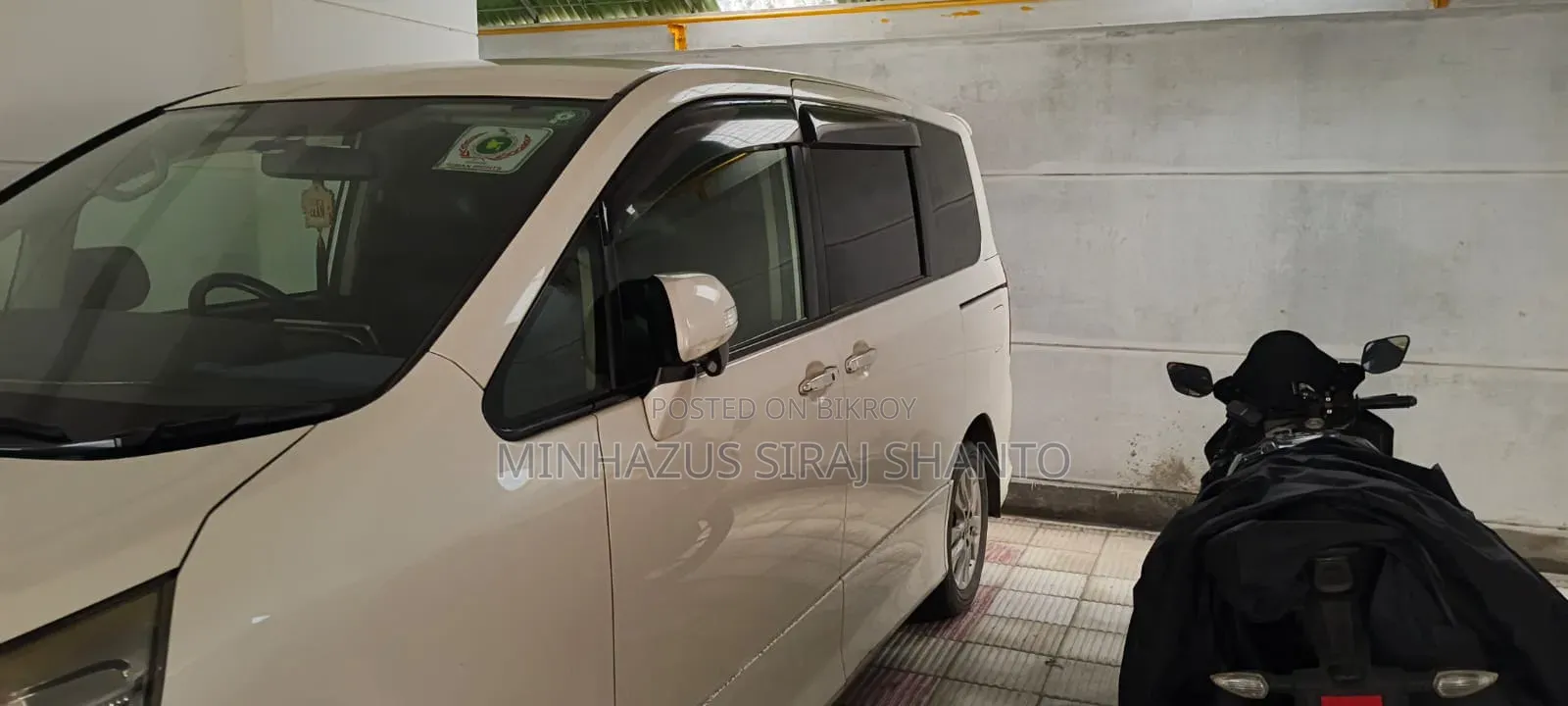 New Toyota Noah 2.0 143hp AWD (7 Seater) 2012 Pearl