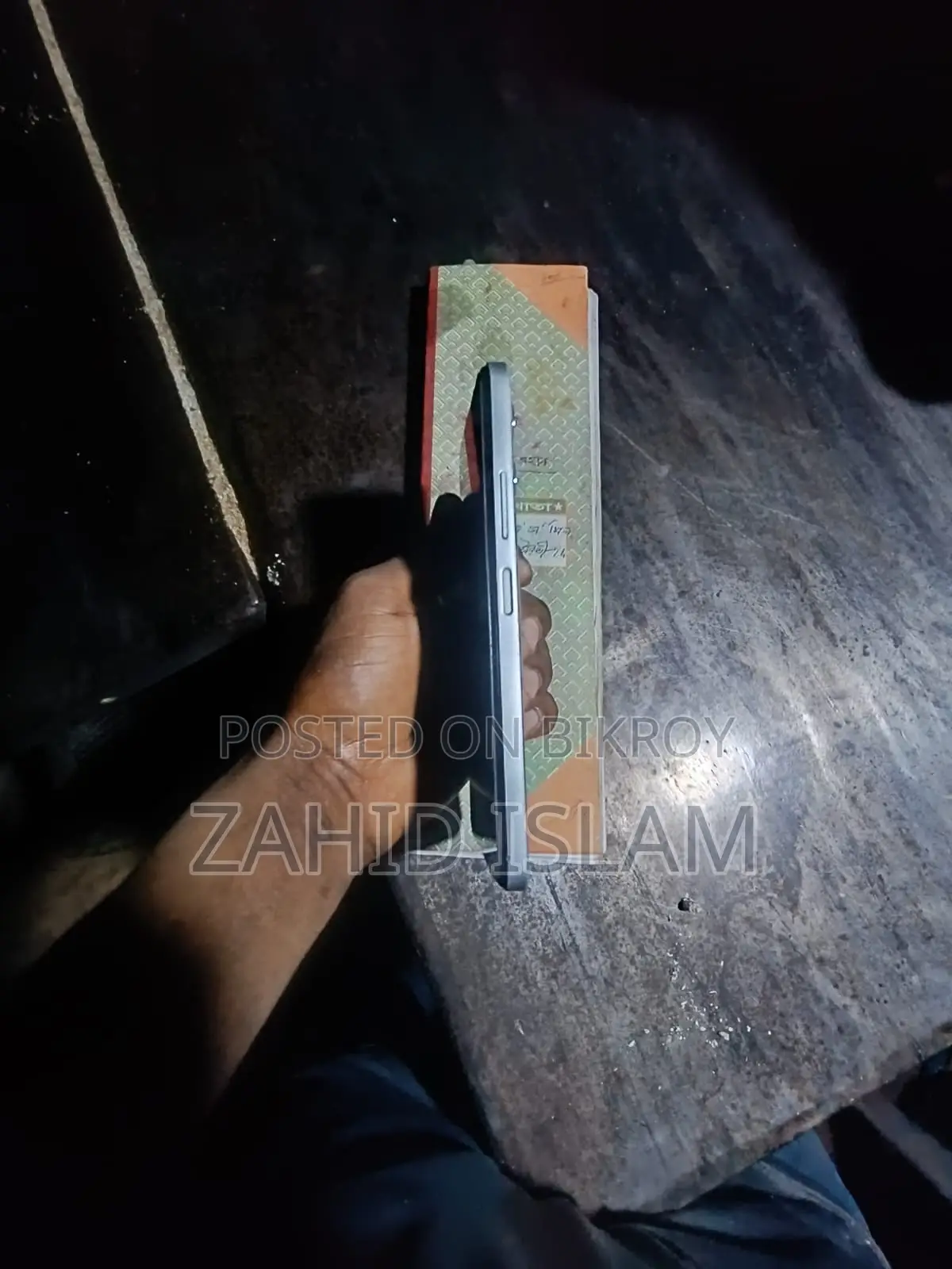 সিম্ফনি ইনোভা ৩০ ১২৮ জিবি সিলভার