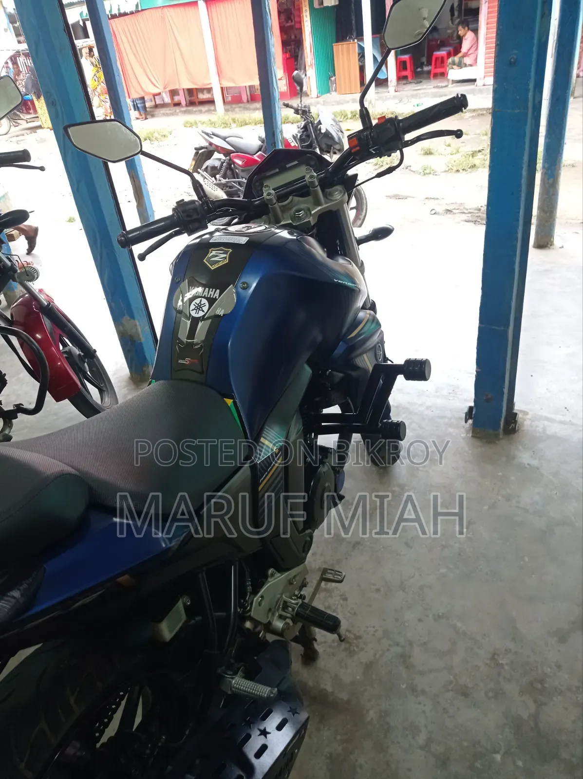 ইয়ামাহা এফজেডএস ভি২ ২০২৪ নীল