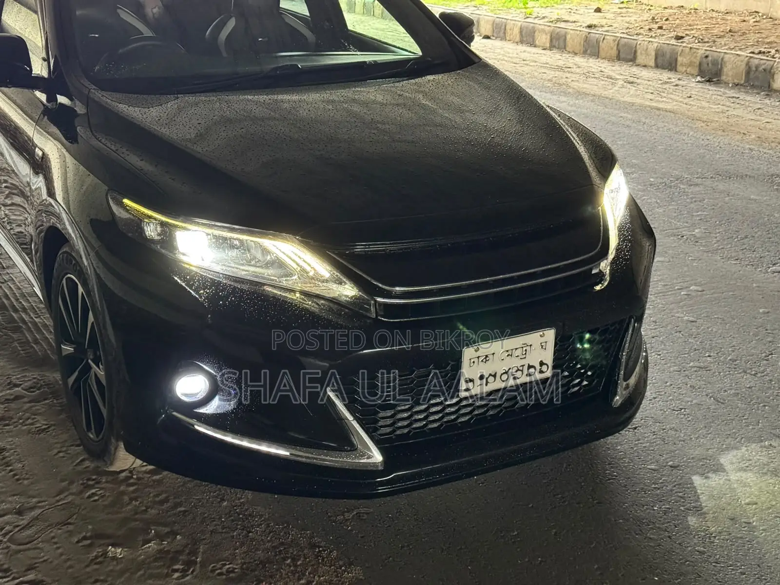 Toyota Harrier 2.0 2015 Black