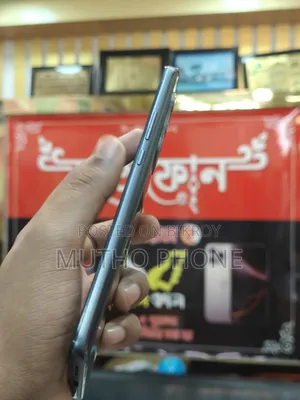 মোটোরোলা এজ (২০২২) ১২৮ জিবি ব্ল্যাক