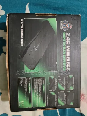 2.4G Wireless Retro Game Console With Controller
