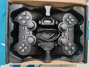 2.4G Wireless Retro Game Console With Controller
