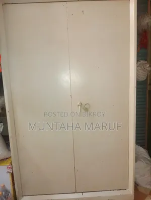 Steel Almirah 6 Feet by 3.5 Feet