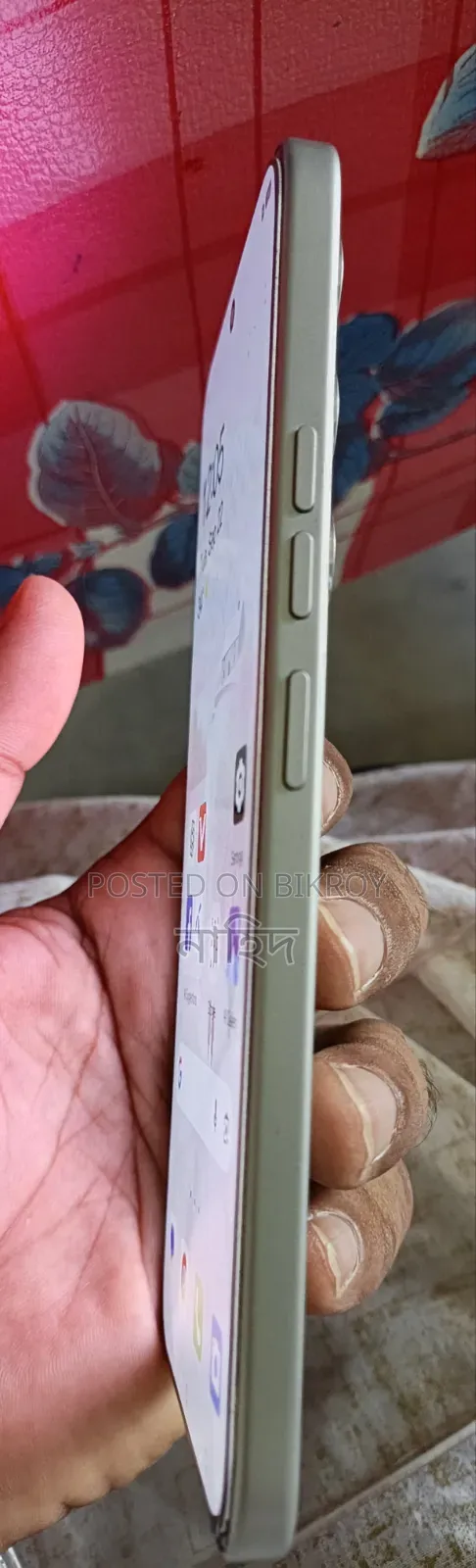 টেকনো স্পার্ক ৪০ প্রো ১২৮ জিবি সিলভার