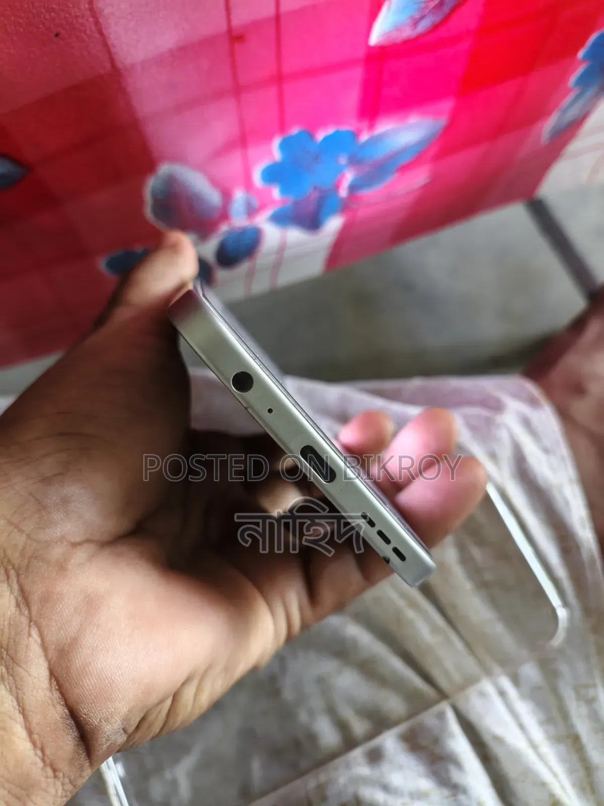 টেকনো স্পার্ক ৪০ প্রো ১২৮ জিবি সিলভার