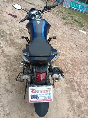 ইয়ামাহা এফজেড ২০২৫ নীল