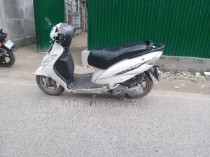 TVS Wego 2016 White