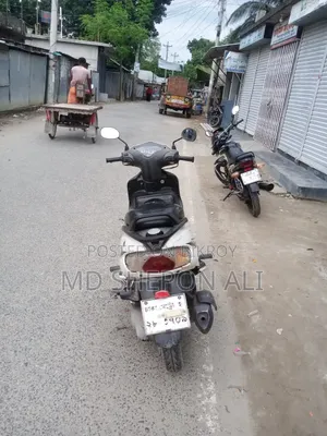 TVS Wego 2016 White