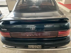 Toyota Premio 1.5 front-wheel drive 2001 Gray
