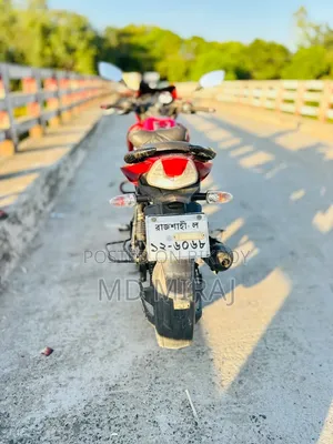 টিভিএস অ্যাপাচি আরটিআর ১৬০ ২ভি ২০২০ লাল