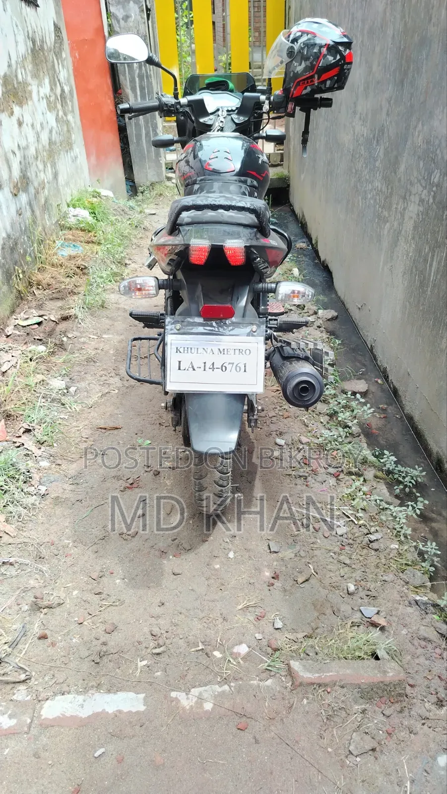 বাজাজ পালসার ১৫০ ২০২৩ ব্ল্যাক