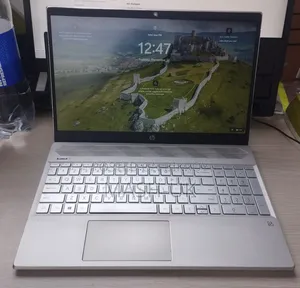 Laptop HP Pavilion 15 8GB Intel Core i5 HDD+SSD 1T