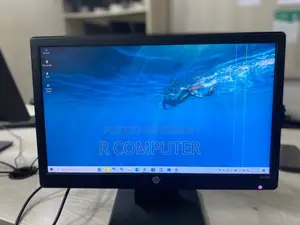 HP 19" Mark Monitor , Resolution (1366X768)