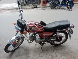 Dayang DY200-8 2015 Red