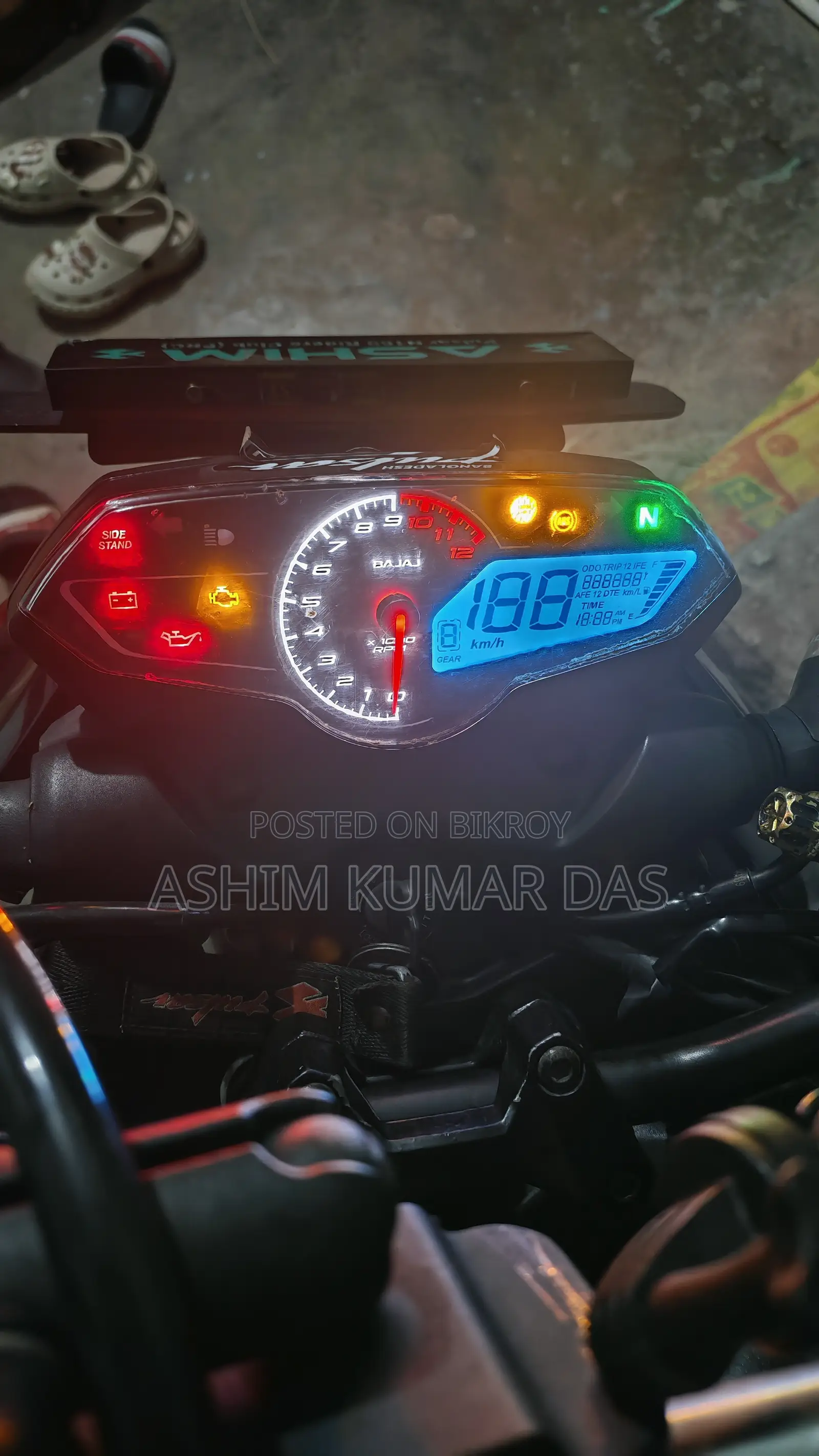বাজাজ পালসার এন১৬০ ২০২২ কালো