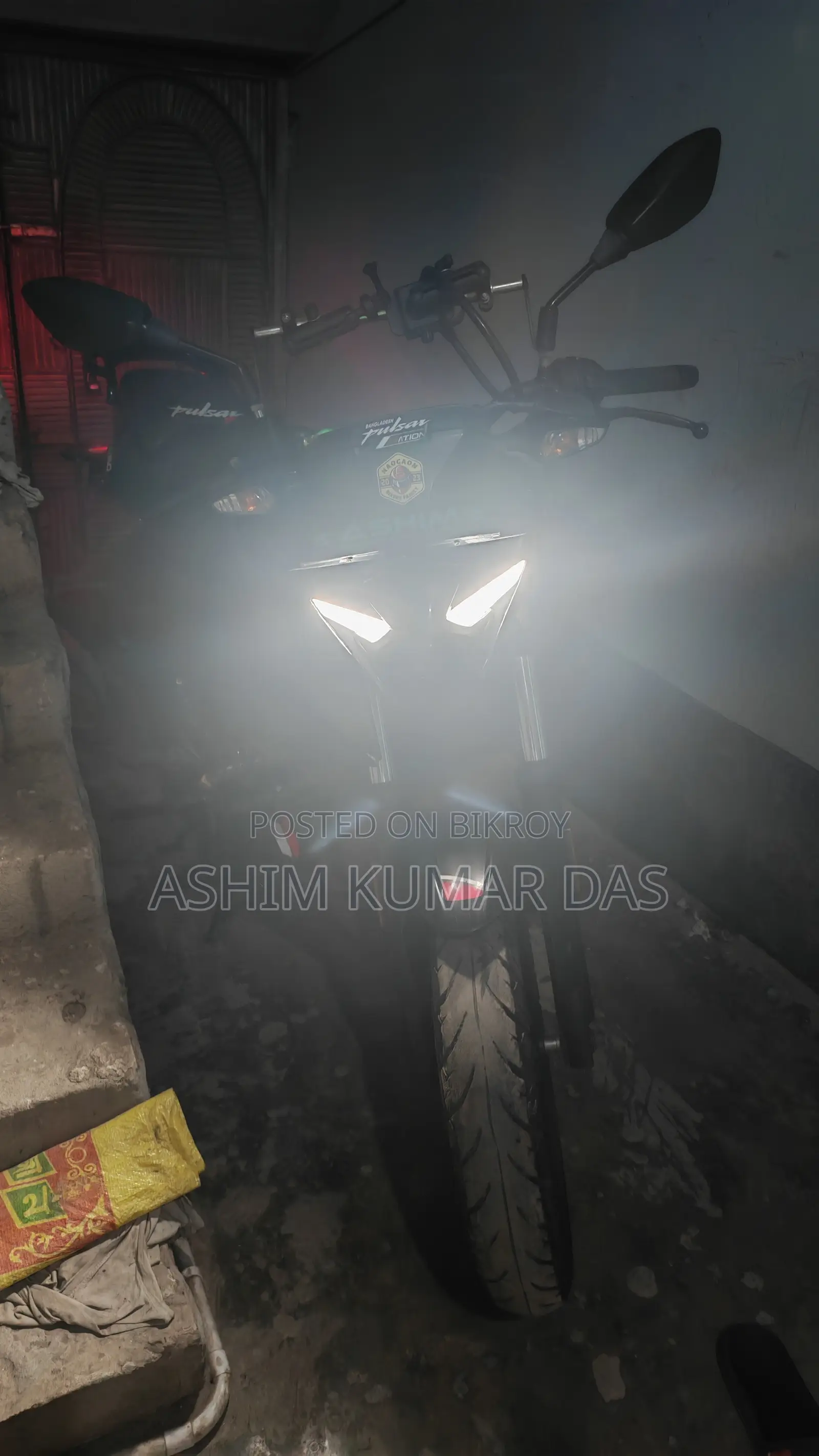 বাজাজ পালসার এন১৬০ ২০২২ কালো