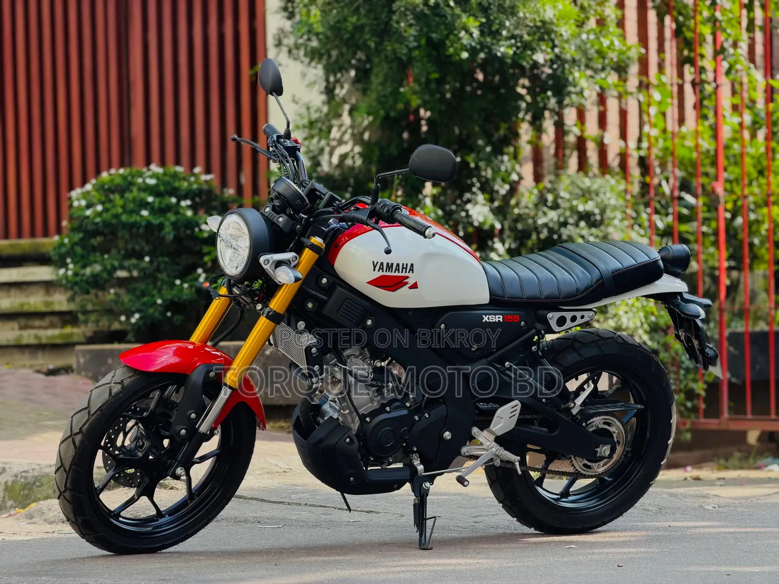 Yamaha XSR700 2026 White