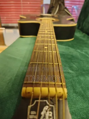 সিগনেচার টোপাজ ২৬৫ লাউড সিরিজ অ্যাকোস্টিক গিটার বিক্রির জন্য
