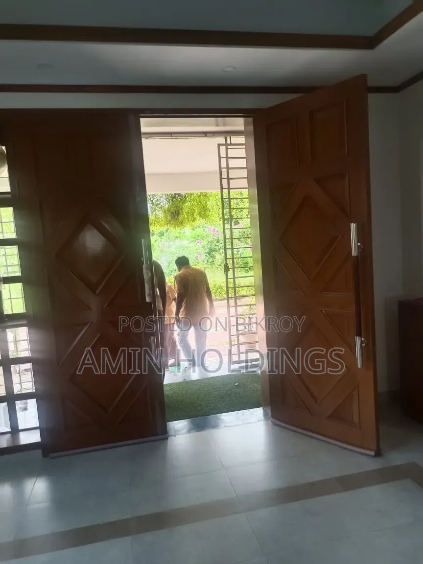 Bungalow house with boundary wall on 16 bigha land for sale in Shariatpur Naodoba