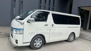 Toyota HiAce 2015 White