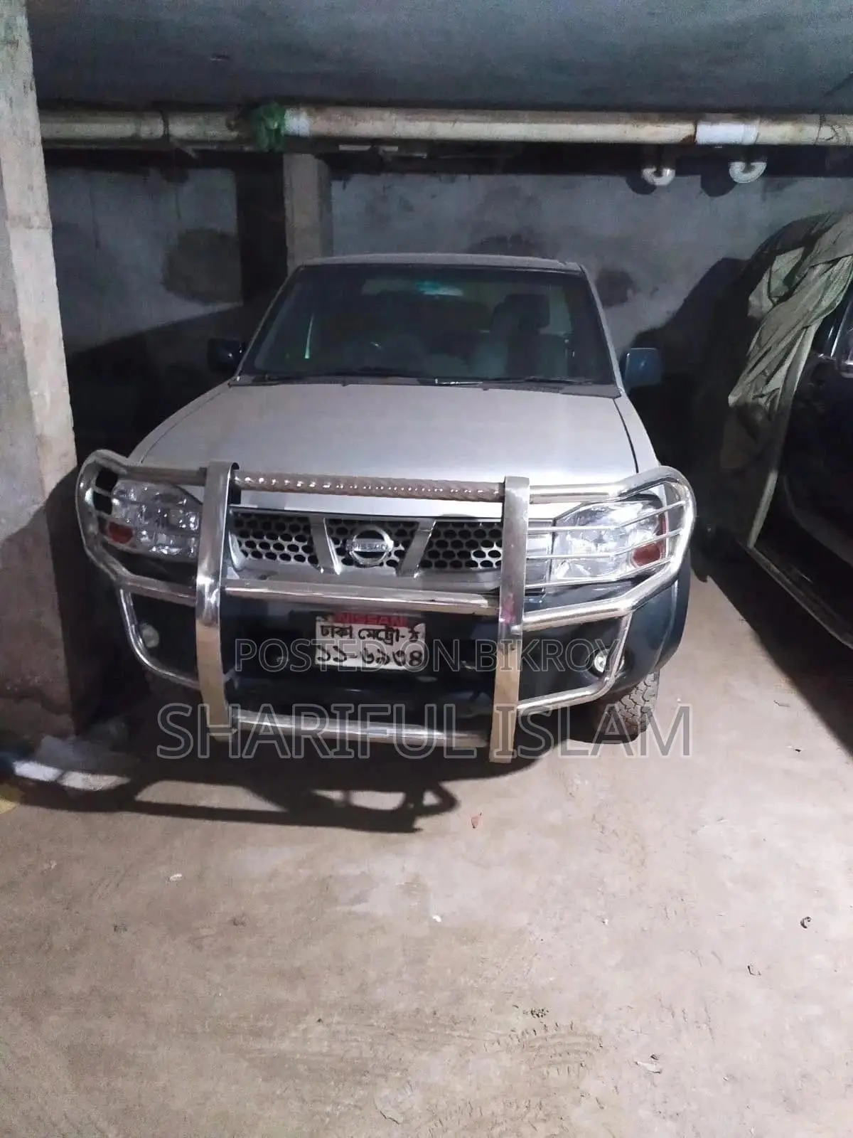 Nissan Double Cab 2006 Silver
