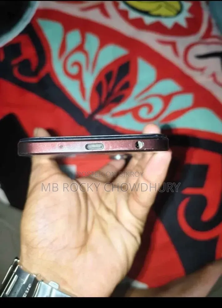 Vivo Y18 128 GB Black
