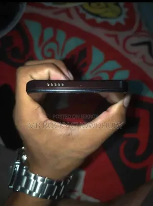 Vivo Y18 128 GB Black
