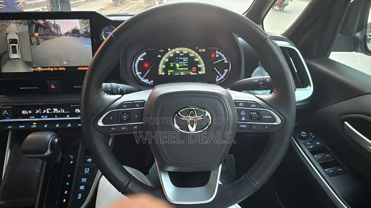 Toyota Voxy S-Z 2WD 7-Seater 2023 Pearl