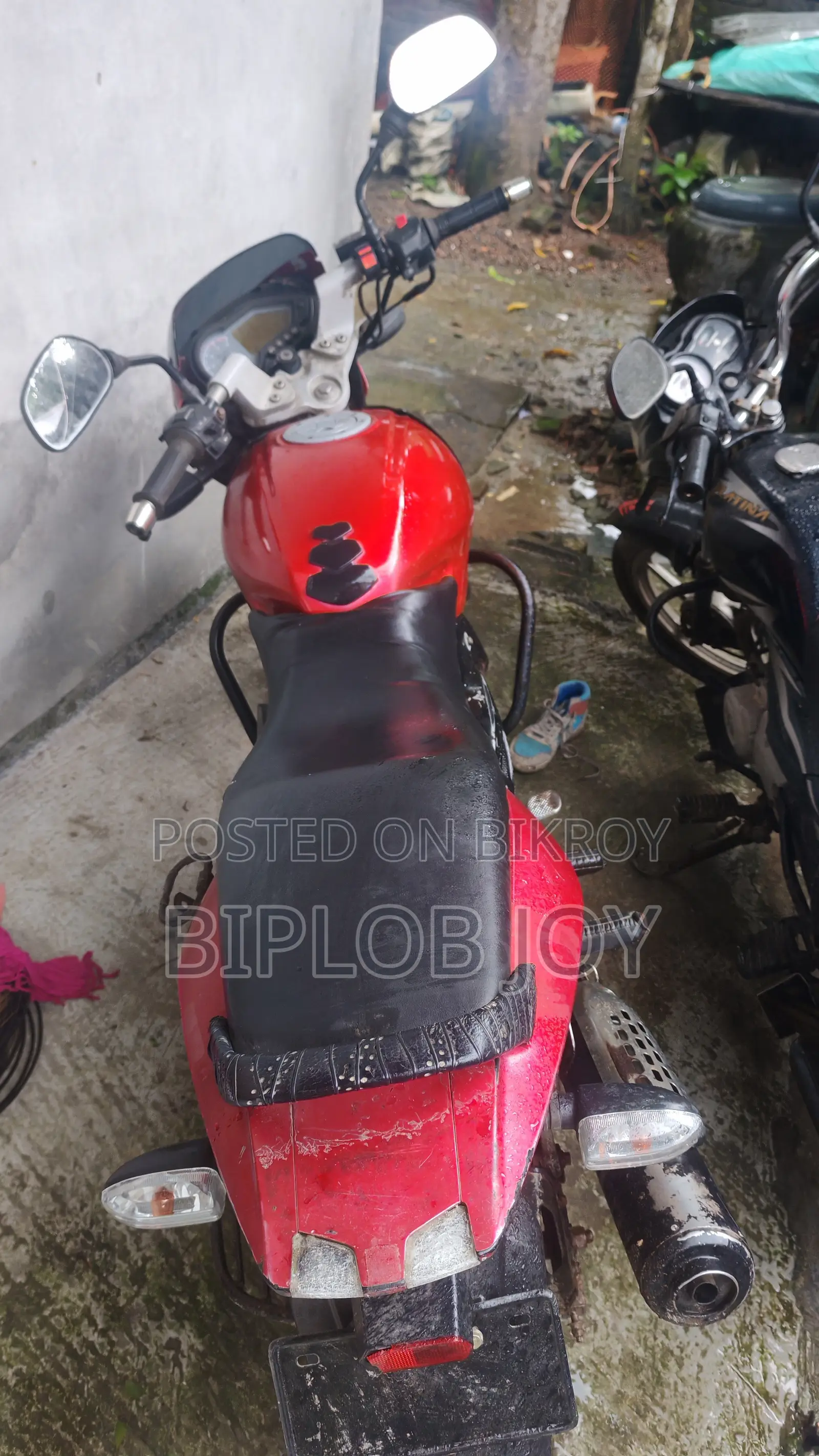 বাজাজ পালসার ১৫০ ২০১৭ লাল