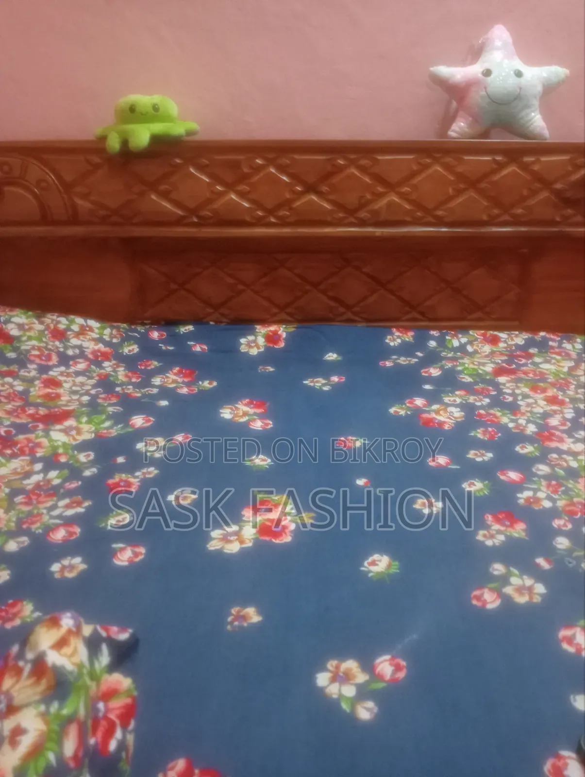 মেহেরগনি খাট।