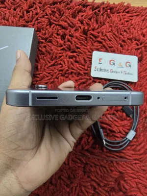 নতুন স্যামসাং গ্যালাক্সি এস২৫ এফই ১২৮ জিবি কালো