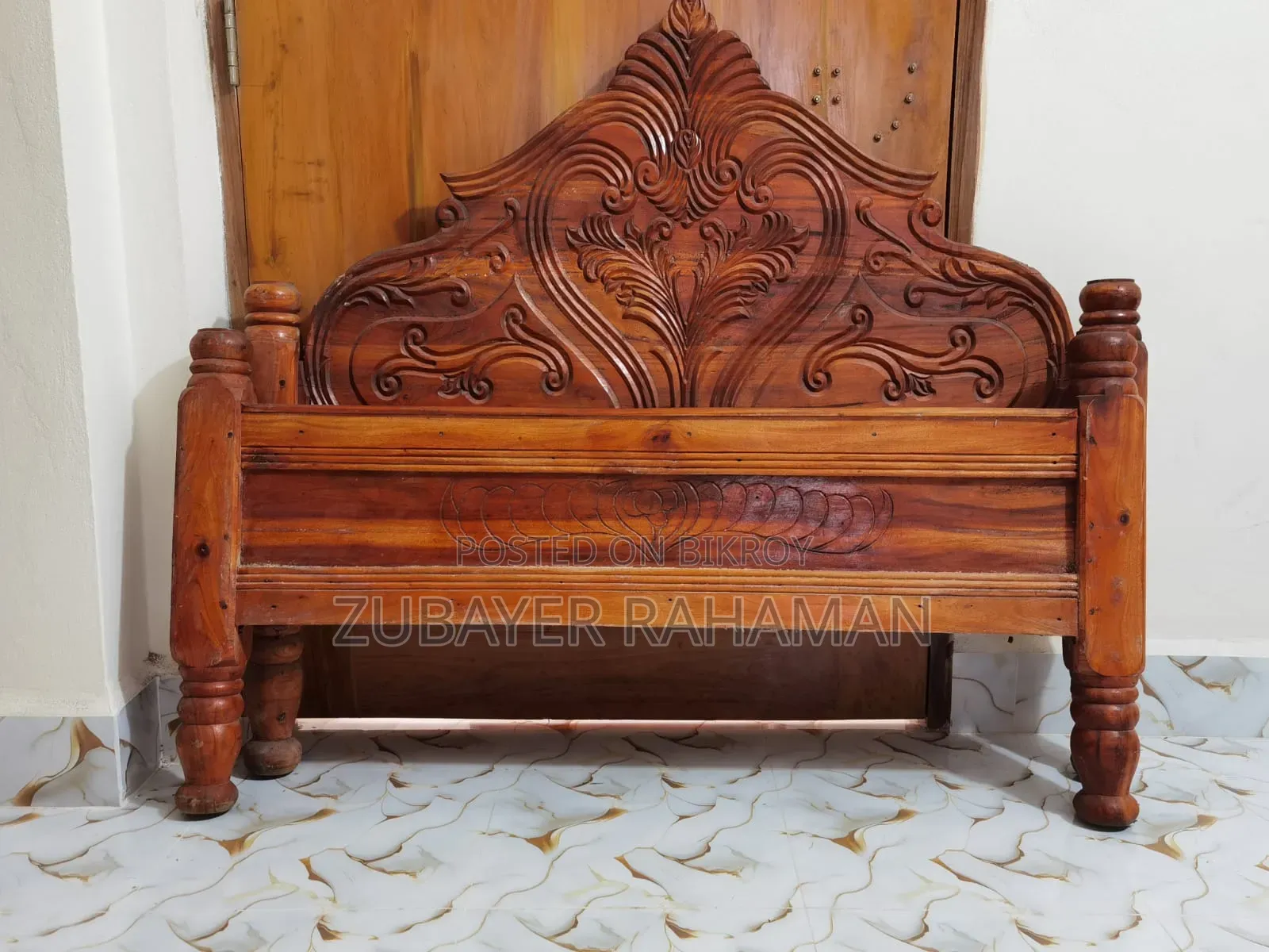 Single Mahogany Wood Bed
