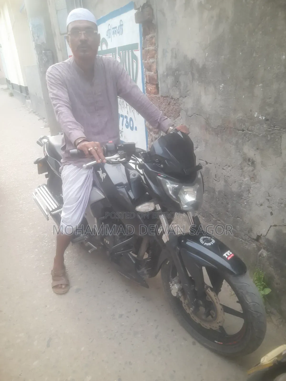 টিভিএস আপাচে আরটিআর ১৬০ ৪ভি ২০১৯ কালো