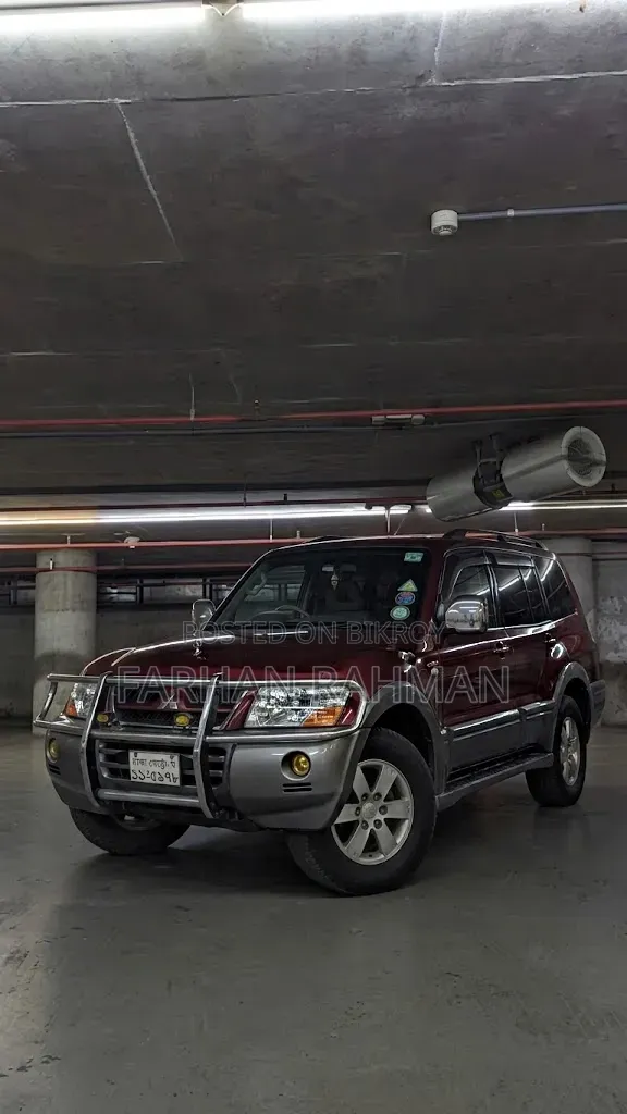 Mitsubishi Pajero 2004 Maroon